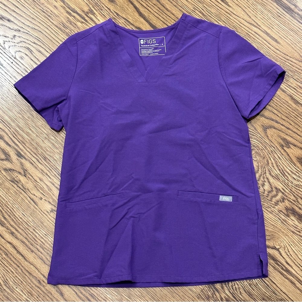 Figs Ultraviolet Casma scrub top size small